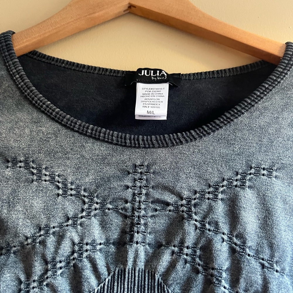 Charcoal Gray Cropped Long Sleeve Top NWT - Picture 3 of 6